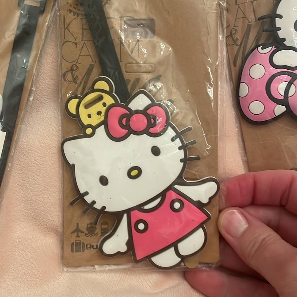 NWT Hello Kitty Set of 3 Luggage Tags - Picture 5 of 7